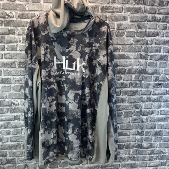 Huk Gray Camo Performance Hoodie - Picture 1 of 9